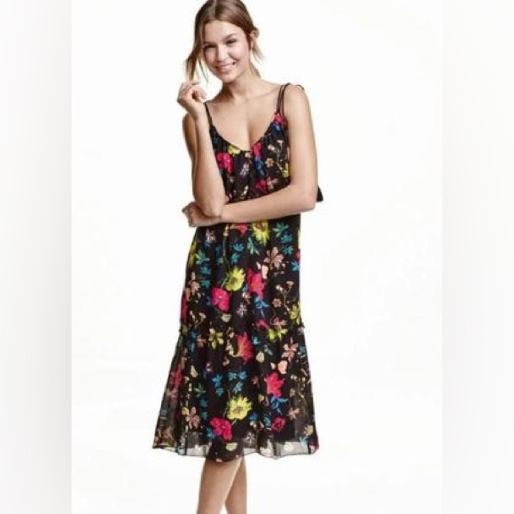 H&M | Conscious Black Floral Tassel Strap Dress Size US 8